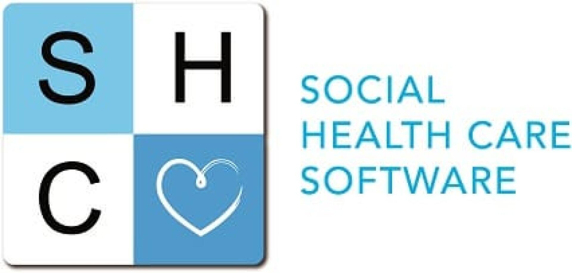 Logo mit vier blauen und weißen Quadraten; drei enthalten die Buchstaben S, H und C, eines ein Herzsymbol. Rechts daneben steht in blauer Schrift SOCIAL HEALTH CARE SOFTWARE.