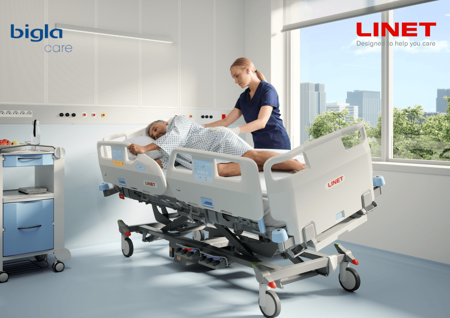 Eine Krankenschwester kümmert sich um einen Patienten in einem Krankenhausbett in einem hellen, modernen Krankenzimmer. In der Nähe sind medizinische Geräte zu sehen, und durch die großen Fenster blickt man auf eine Stadtlandschaft.